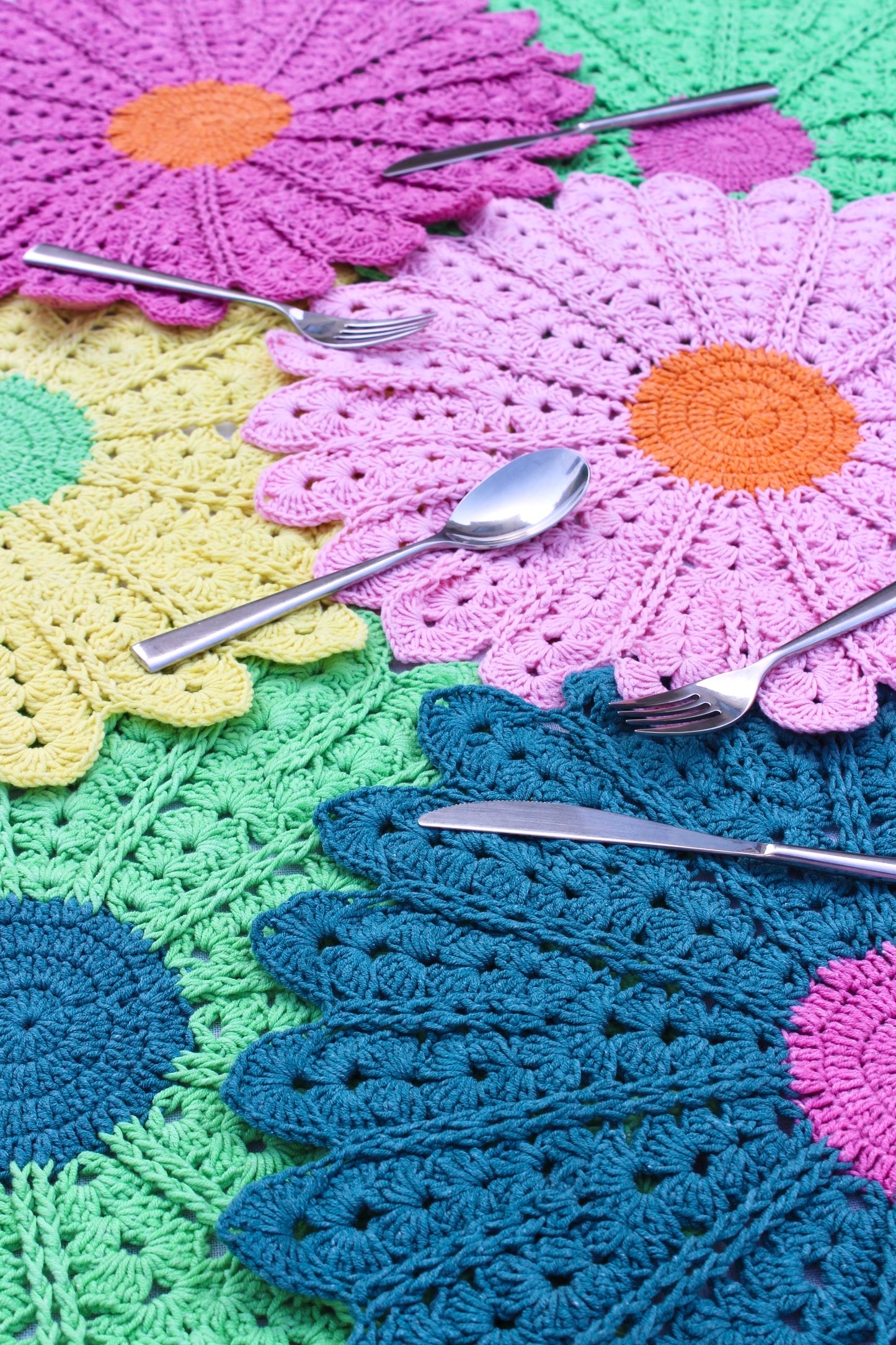 Daisy Placemats Mixed